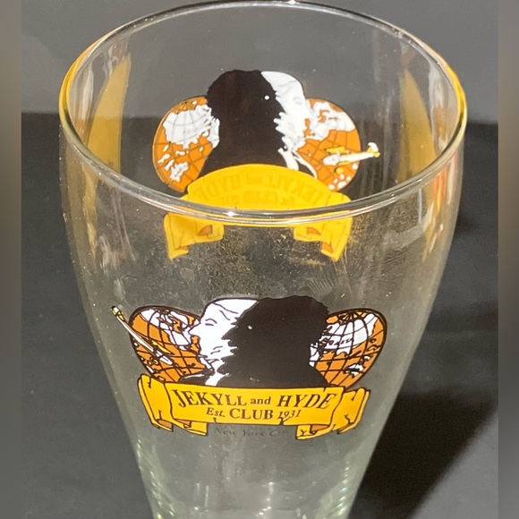 Jekyll And Hyde Club New York City  Pilsner Beer Glass 8 1/4”  Double Sided - Picture 5 of 7